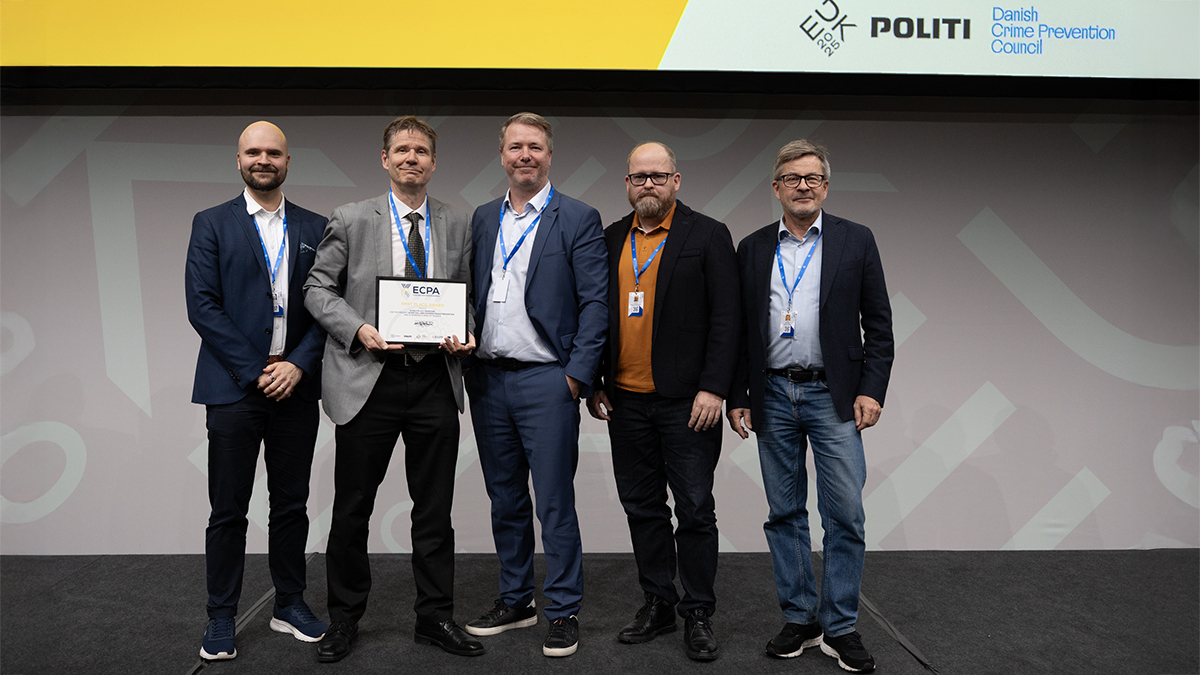 Ryhmäkuva Suomen edustajista.